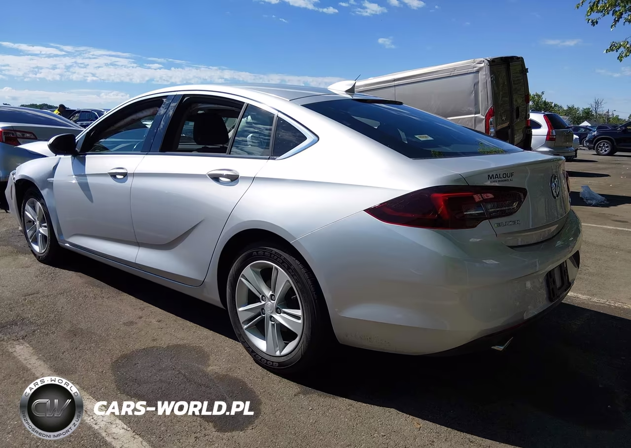 2018 Buick Regal Sportback Preferred VIN:W04GL6SX7J1061774 - 3