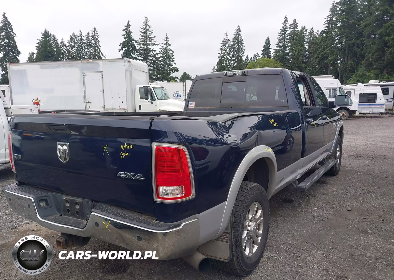 2015 Ram 3500 Laramie VIN:3C63R3JL8FG561894 - 4