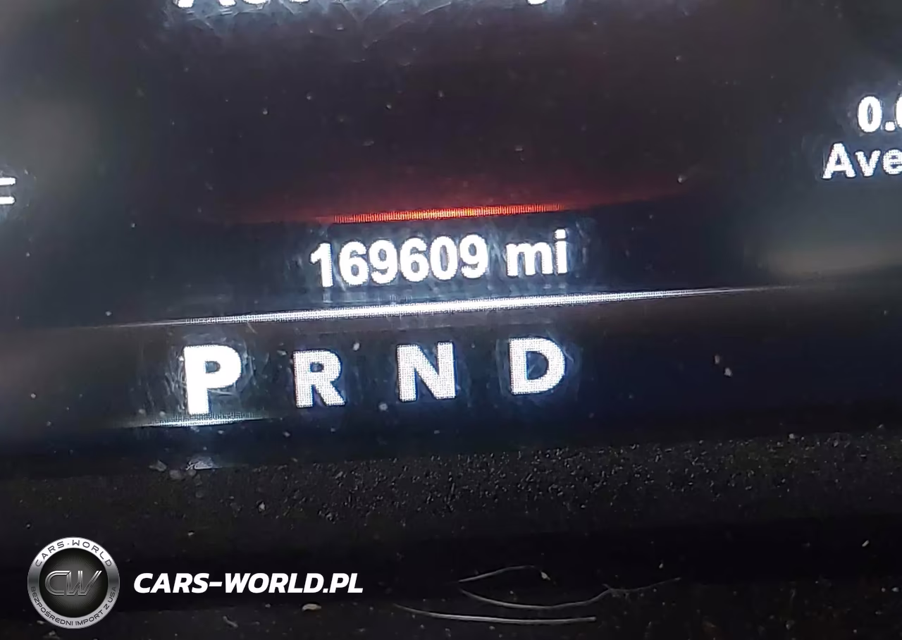2015 Ram 3500 Laramie VIN:3C63R3JL8FG561894 - 5
