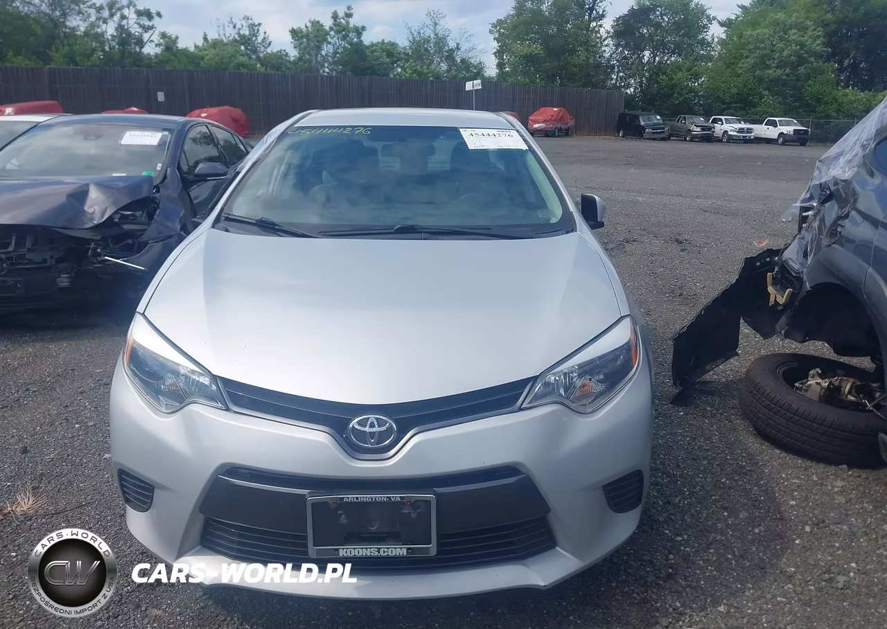 2016 Toyota Corolla Le VIN:2T1BURHE3GC568552 - 12