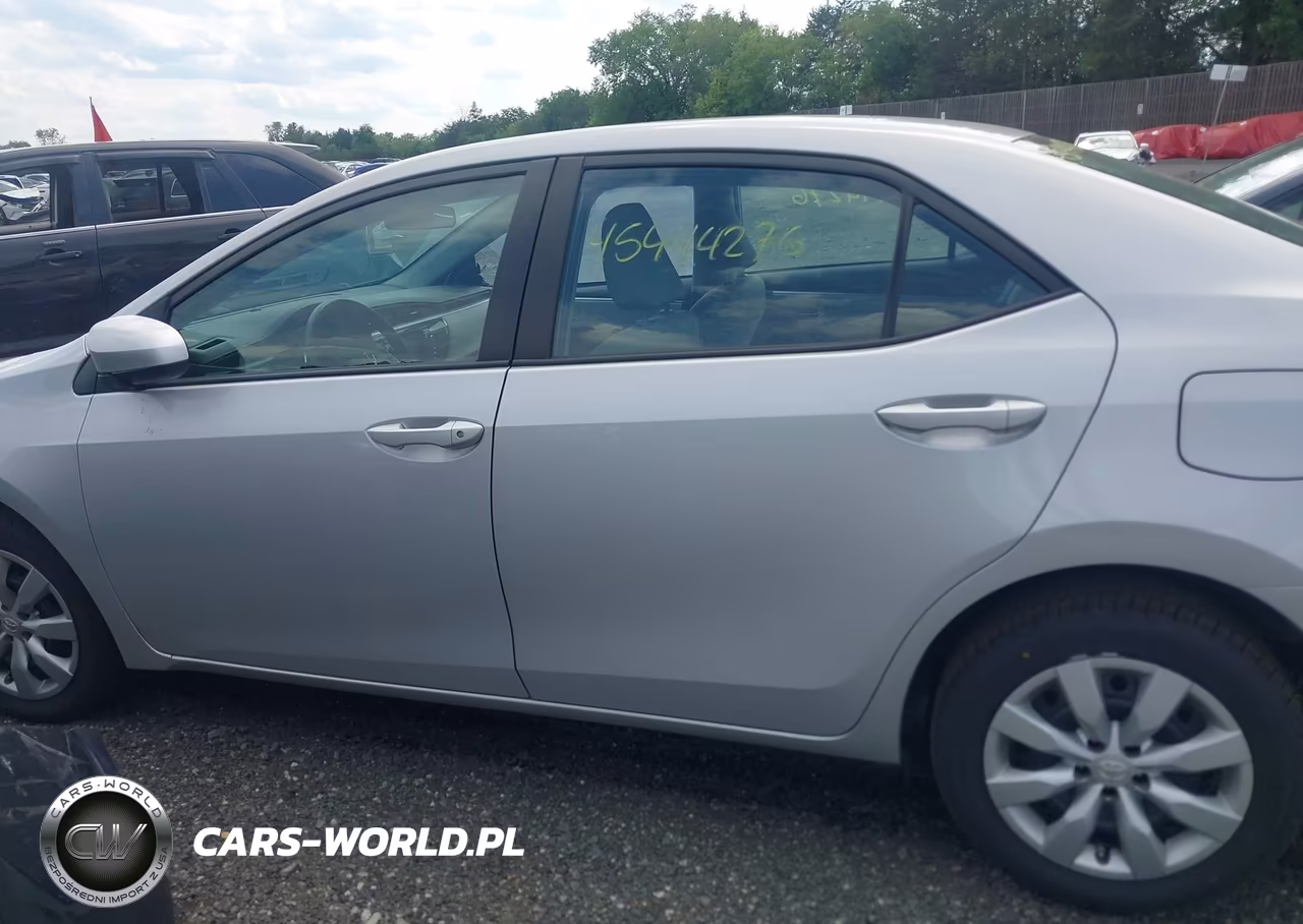 2016 Toyota Corolla Le VIN:2T1BURHE3GC568552 - 14