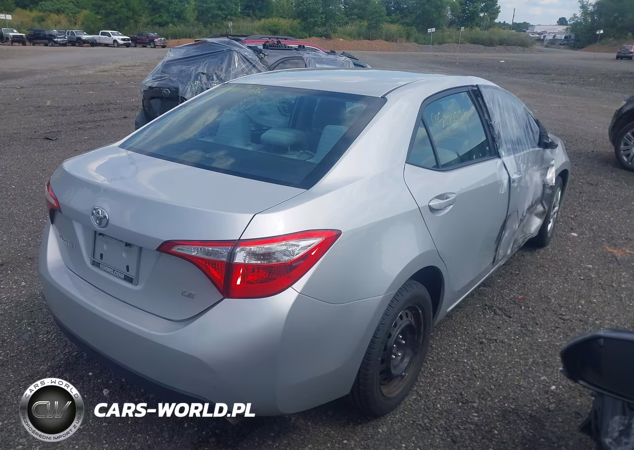 2016 Toyota Corolla Le VIN:2T1BURHE3GC568552 - 4