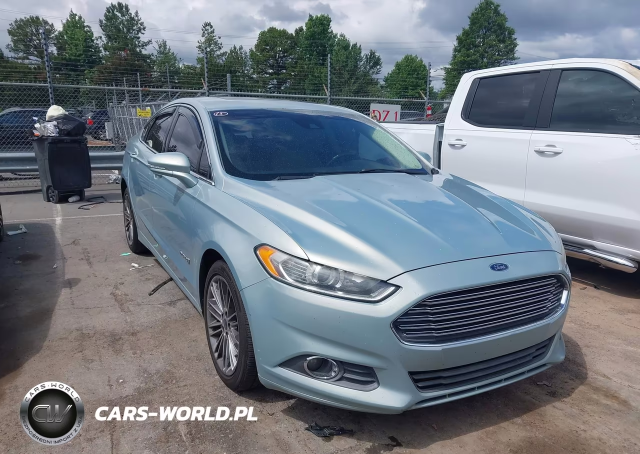 2013 Ford Fusion Hybrid Se – zdjęcie 1 z 12