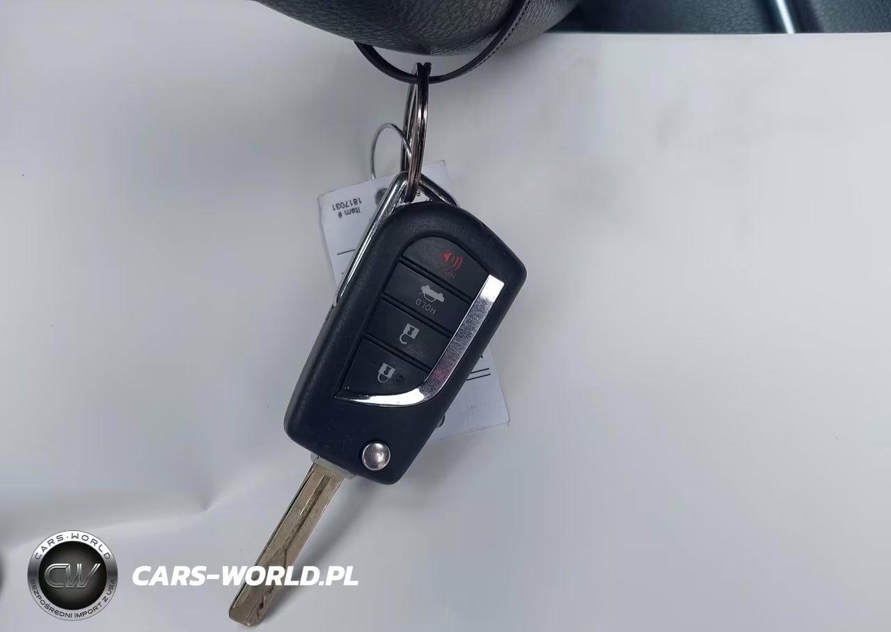 2020 Toyota Camry Le VIN:4T1C11AKXLU929914 - 11