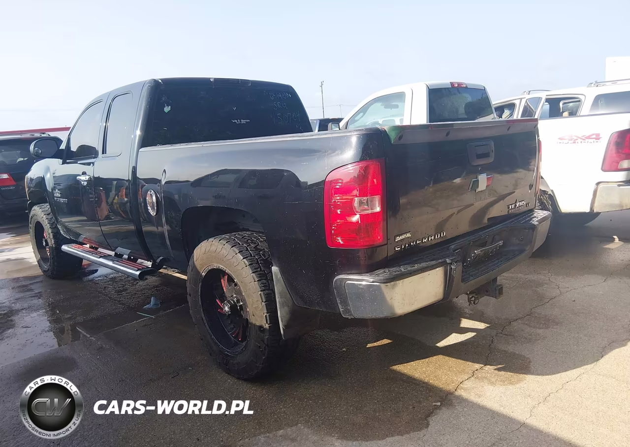 2010 Chevrolet Silverado 1500 Lt VIN:1GCSCSE03AZ150704 - 3