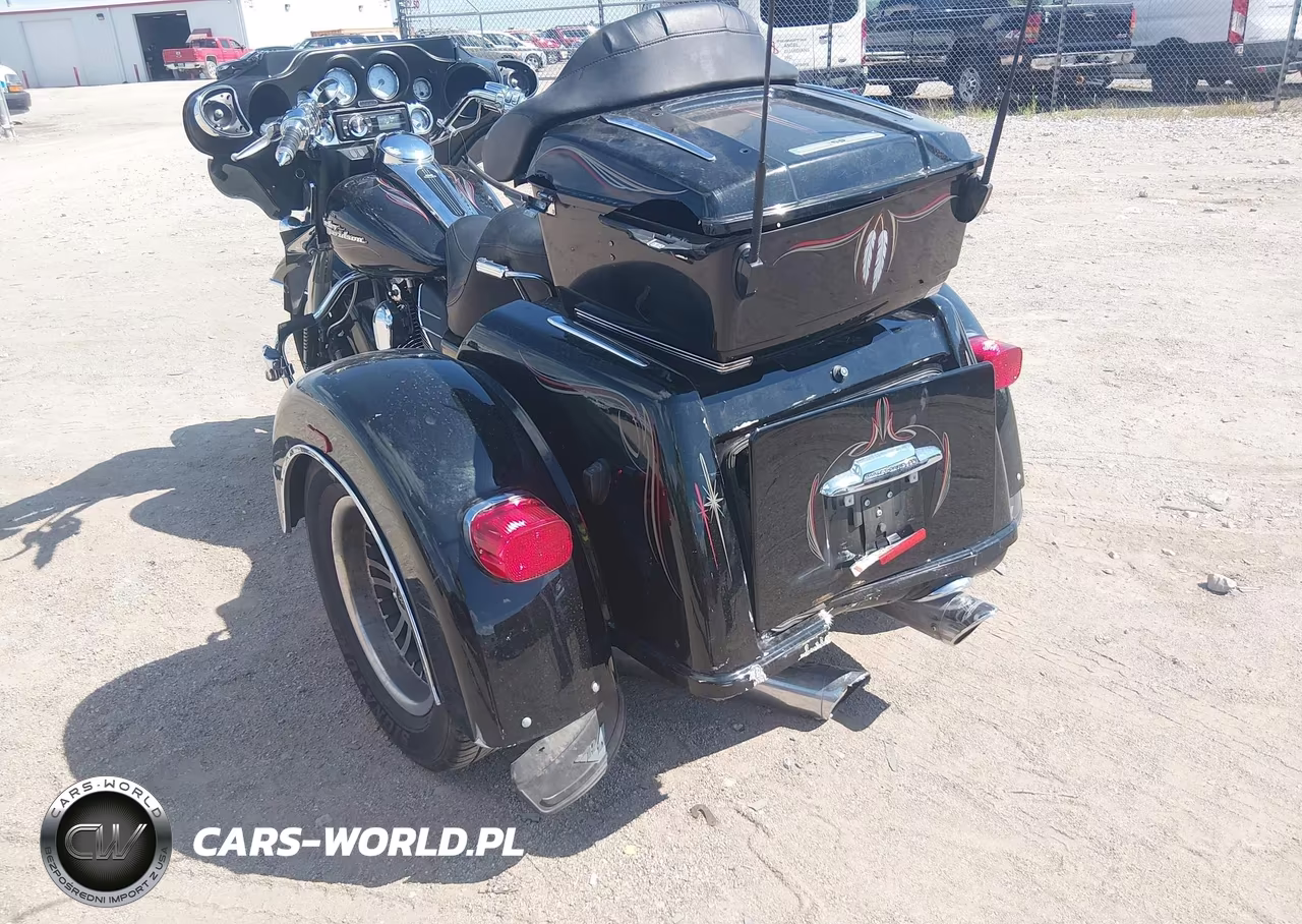 2010 Harley-Davidson Flhxxx VIN:1HD1MBM11AB850652 - 15