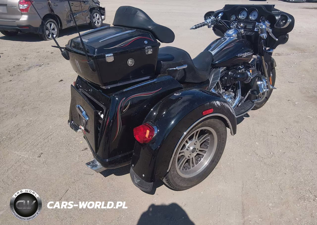 2010 Harley-Davidson Flhxxx VIN:1HD1MBM11AB850652 - 16