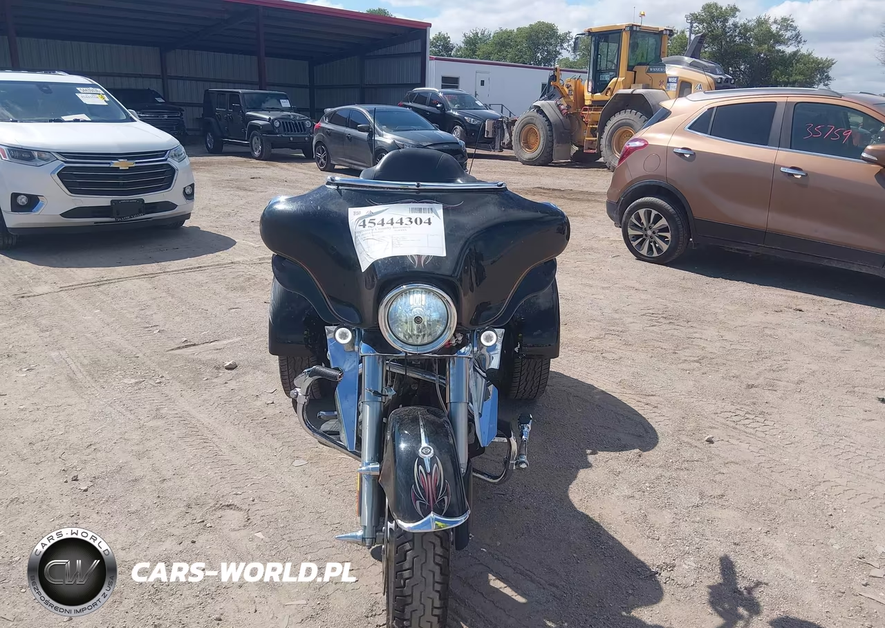 2010 Harley-Davidson Flhxxx VIN:1HD1MBM11AB850652 - 5
