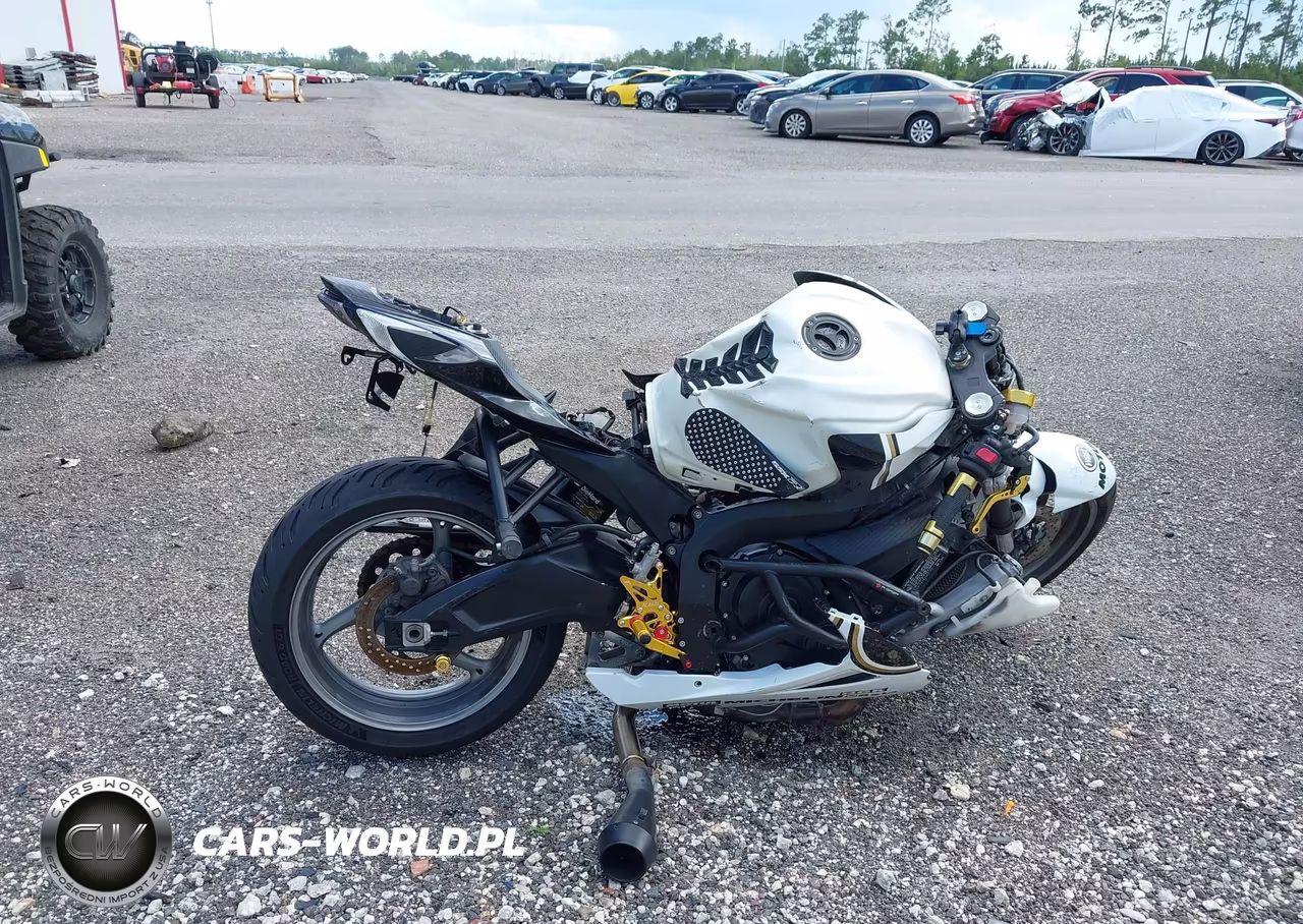 2011 Suzuki Gsx-R600 VIN:JS1GN7FA7B2102745 - 11