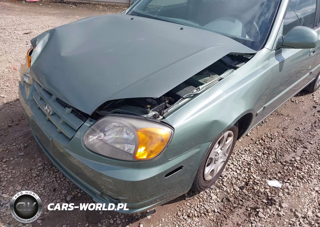 2005 Hyundai Accent Gls VIN:KMHCG45C35U595666 - 14