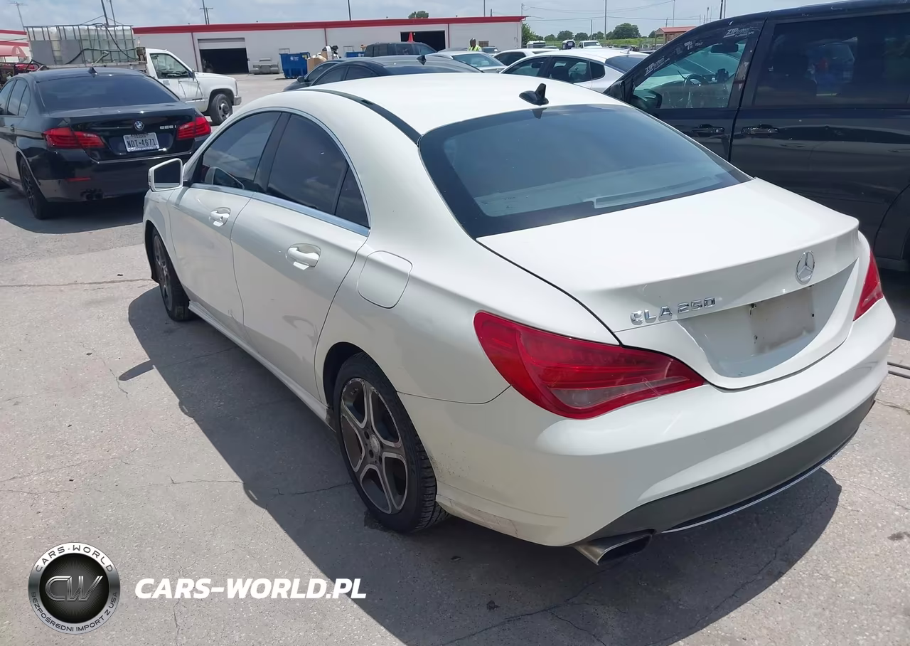 2014 Mercedes-Benz Cla 250 VIN:WDDSJ4EBXEN152567 - 3