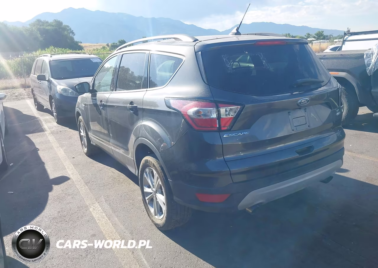 2018 Ford Escape Se VIN:1FMCU9GDXJUB81080 - 14