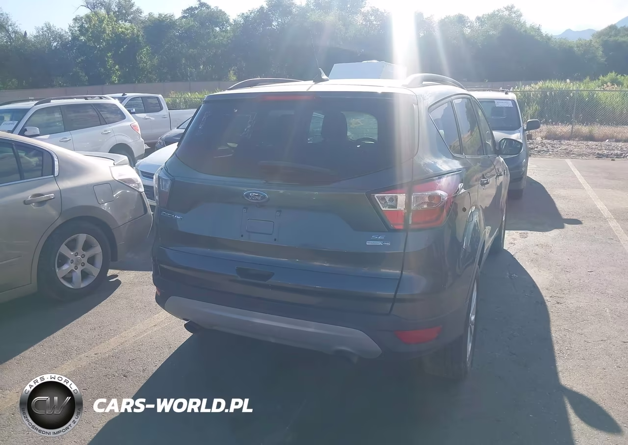 2018 Ford Escape Se VIN:1FMCU9GDXJUB81080 - 16