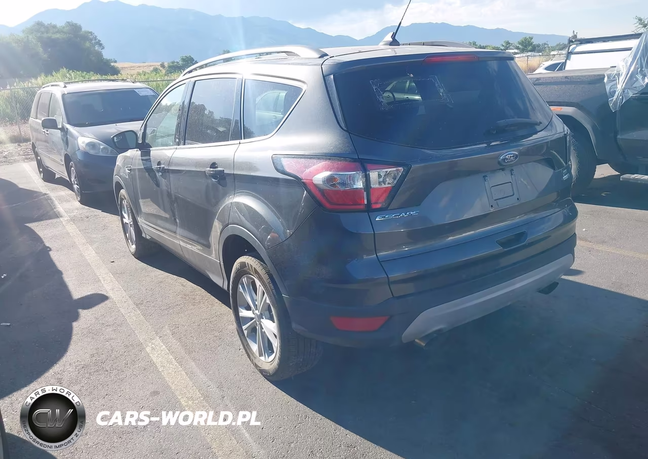 2018 Ford Escape Se VIN:1FMCU9GDXJUB81080 - 3