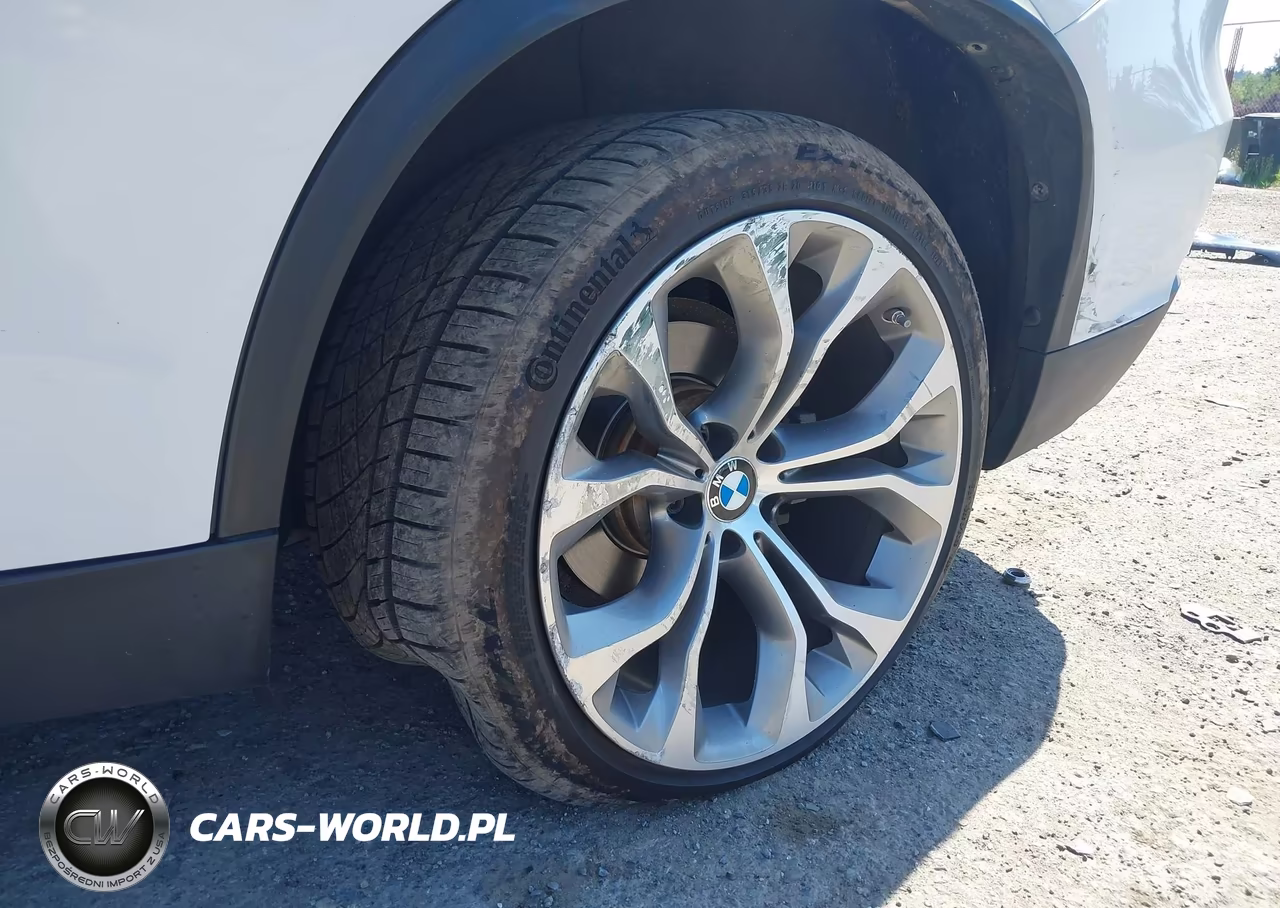 2017 BMW X5 xDrive35I VIN:5UXKR0C37H0V78417 - 17