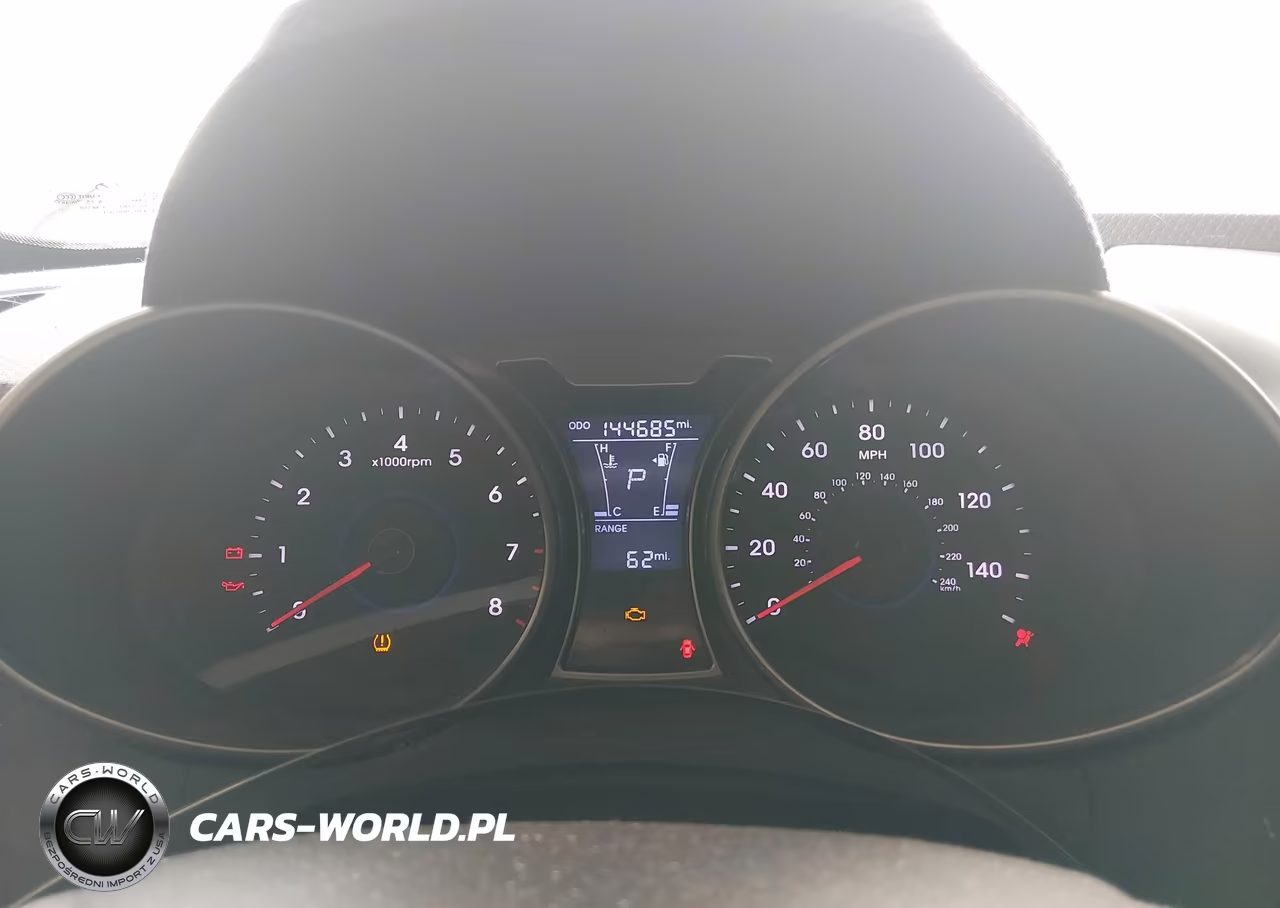 2016 Hyundai Veloster VIN:KMHTC6AD5GU266640 - 7