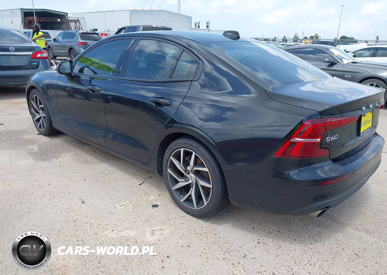 2020 Volvo S60 T5 Momentum VIN:7JR102FK2LG038528 - 3