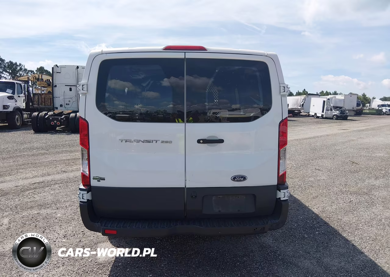 2018 Ford Transit-250 VIN:1FTYR1ZM5JKA98386 - 17