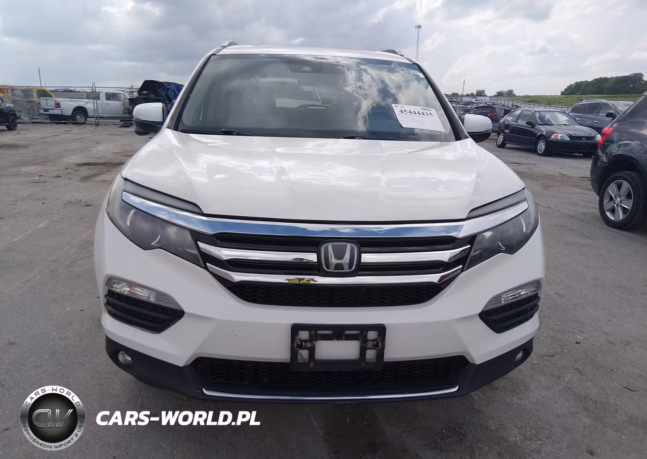 2017 Honda Pilot Touring VIN:5FNYF6H97HB002235 - 12