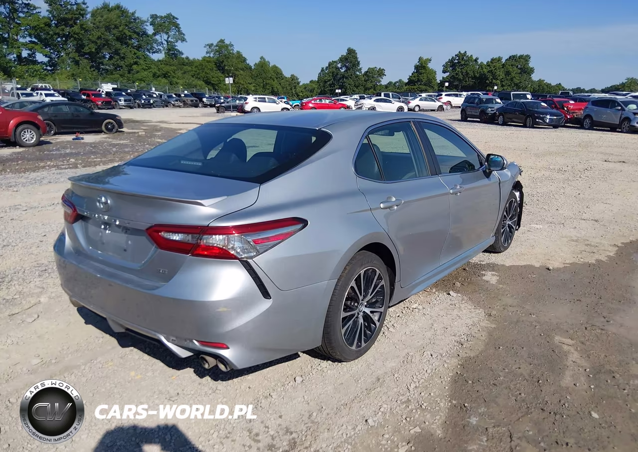 2018 Toyota Camry Se VIN:4T1B11HK2JU098178 - 4