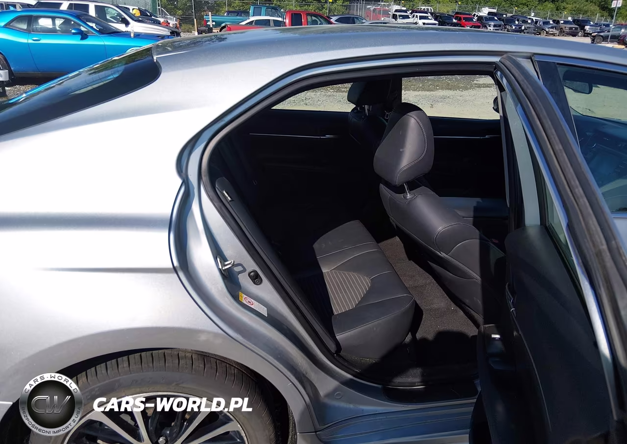 2018 Toyota Camry Se VIN:4T1B11HK2JU098178 - 8