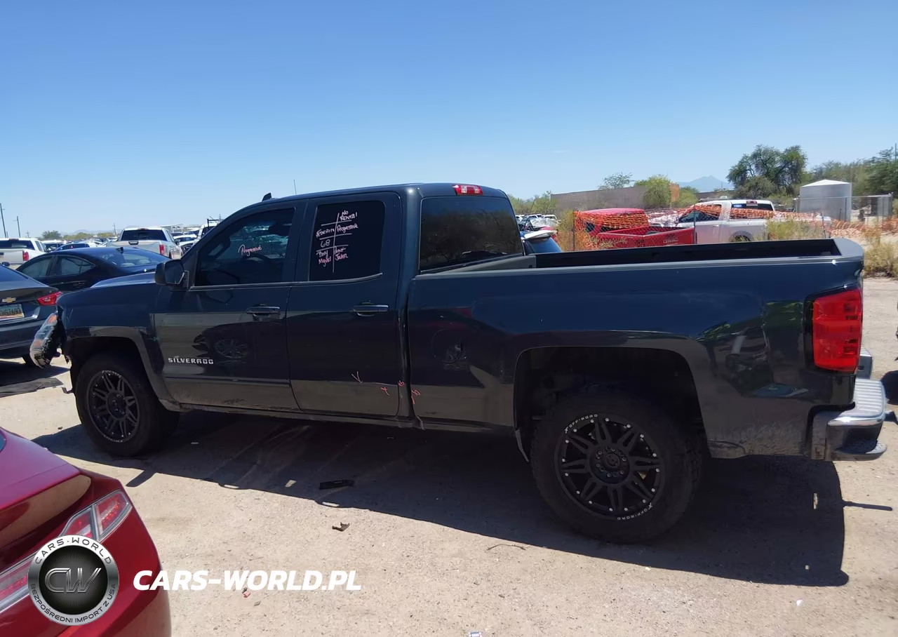2018 Chevrolet Silverado 1500 Lt VIN:2GCRCREC8J1100651 - 13