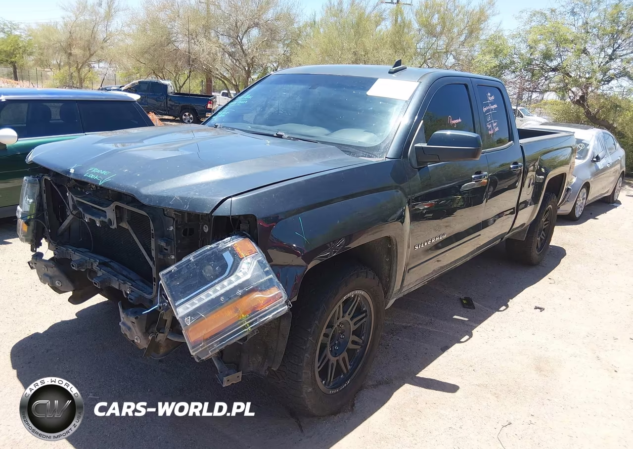 2018 Chevrolet Silverado 1500 Lt VIN:2GCRCREC8J1100651 - 2