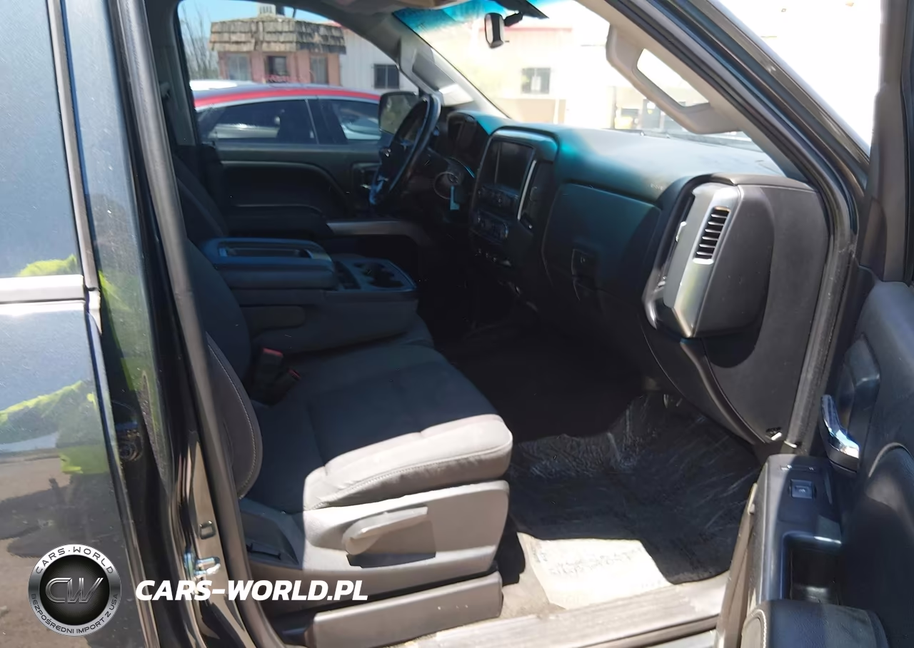 2018 Chevrolet Silverado 1500 Lt VIN:2GCRCREC8J1100651 - 5