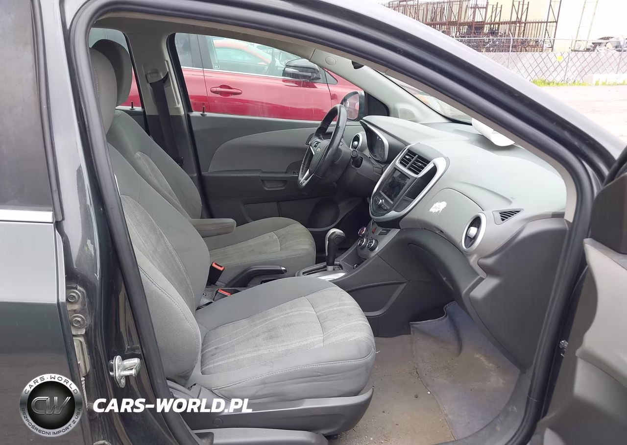 2019 Chevrolet Sonic Lt Auto VIN:1G1JD5SB2K4101629 - 5