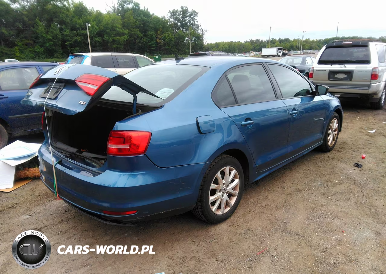 2015 Volkswagen Jetta 1.8T Se VIN:3VWD17AJ9FM318443 - 4