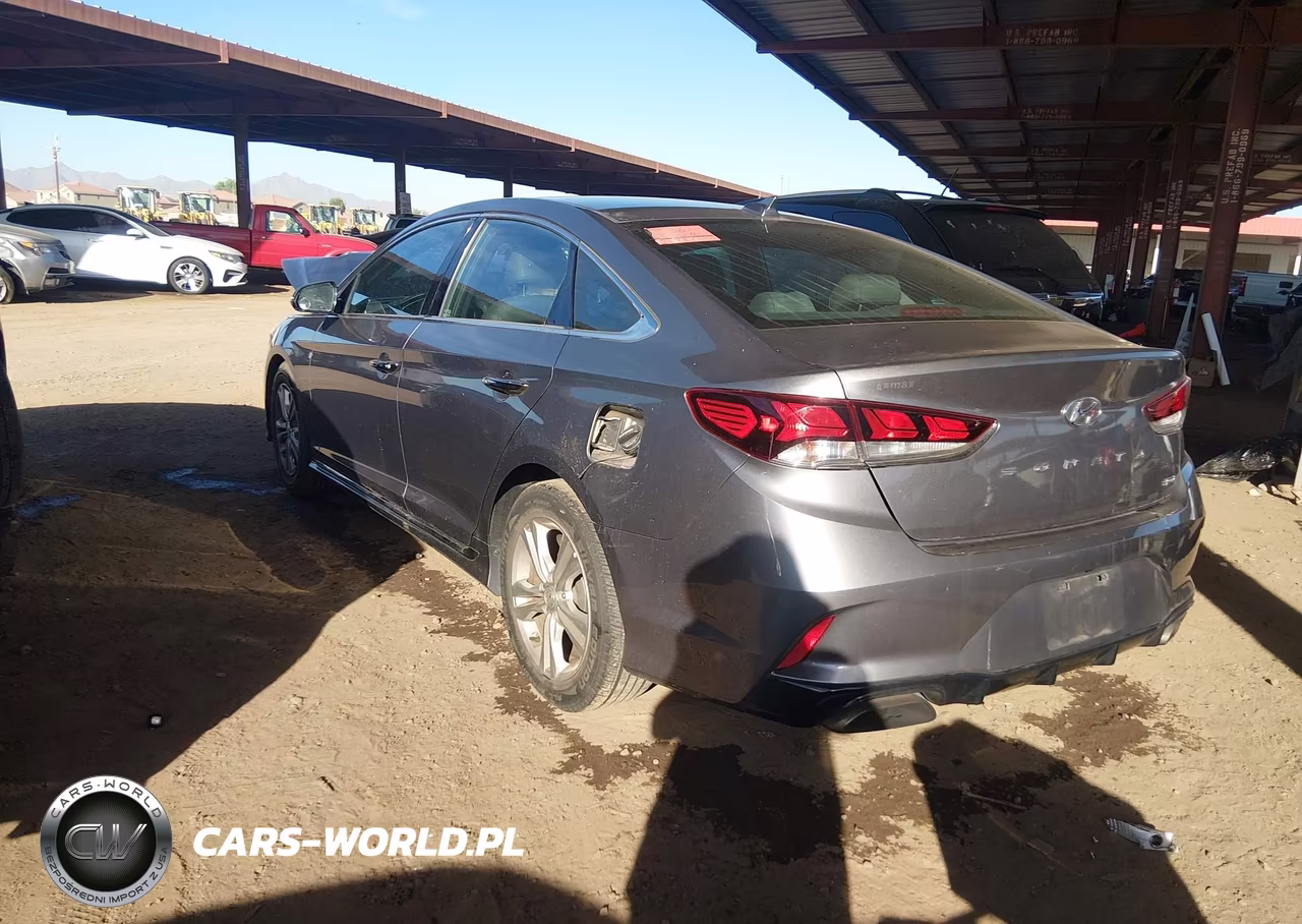 2018 Hyundai Sonata Sport VIN:5NPE34AF6JH659244 - 3