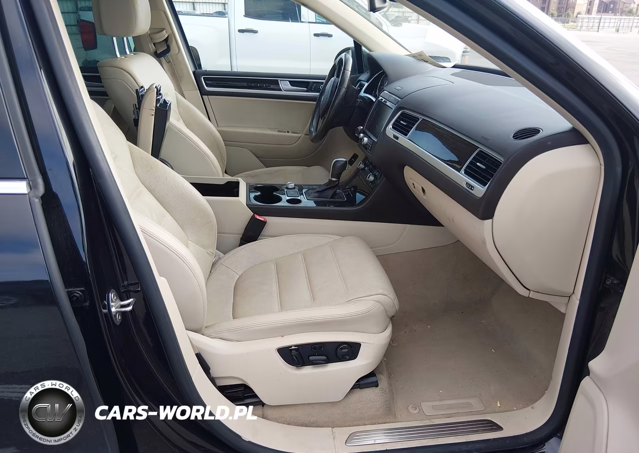 2016 Volkswagen Touareg Vr6 Executive VIN:WVGEF9BP5GD011576 - 5