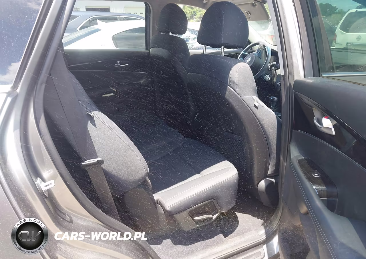 2018 Kia Sorento 2.4L Lx VIN:5XYPG4A34JG384077 - 8