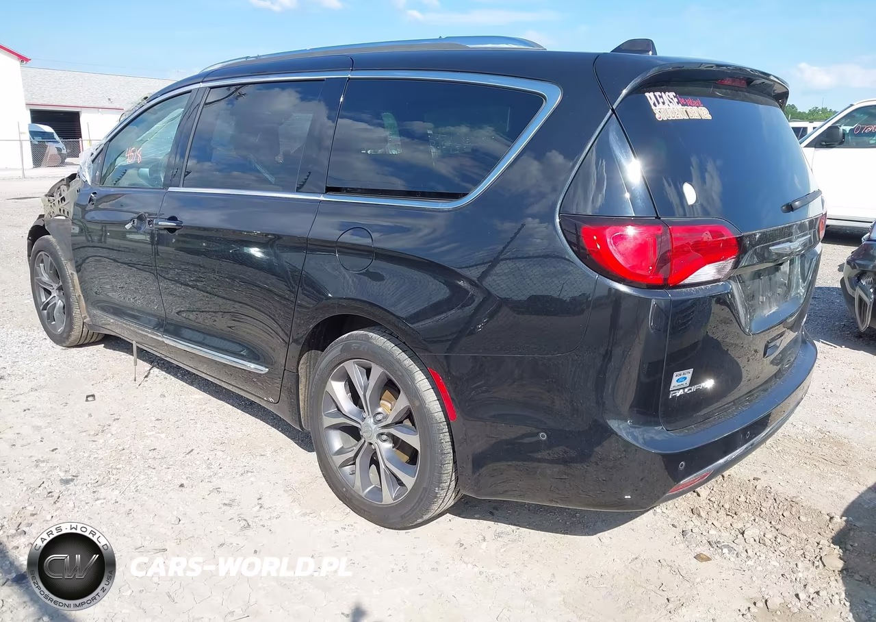 2017 Chrysler Pacifica Limited VIN:2C4RC1GG6HR544866 - 3