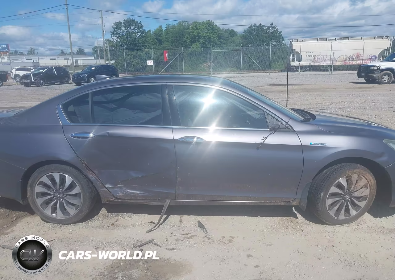 2015 Honda Accord Hybrid Ex-L VIN:1HGCR6F56FA001151 - 13