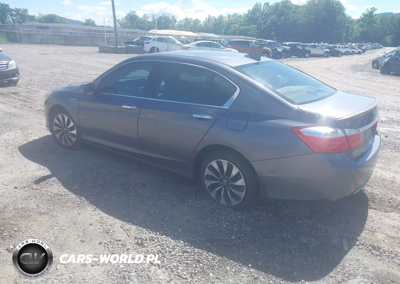 2015 Honda Accord Hybrid Ex-L VIN:1HGCR6F56FA001151 - 3