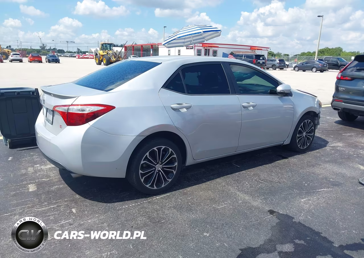 2016 Toyota Corolla S Plus VIN:2T1BURHE5GC540252 - 4