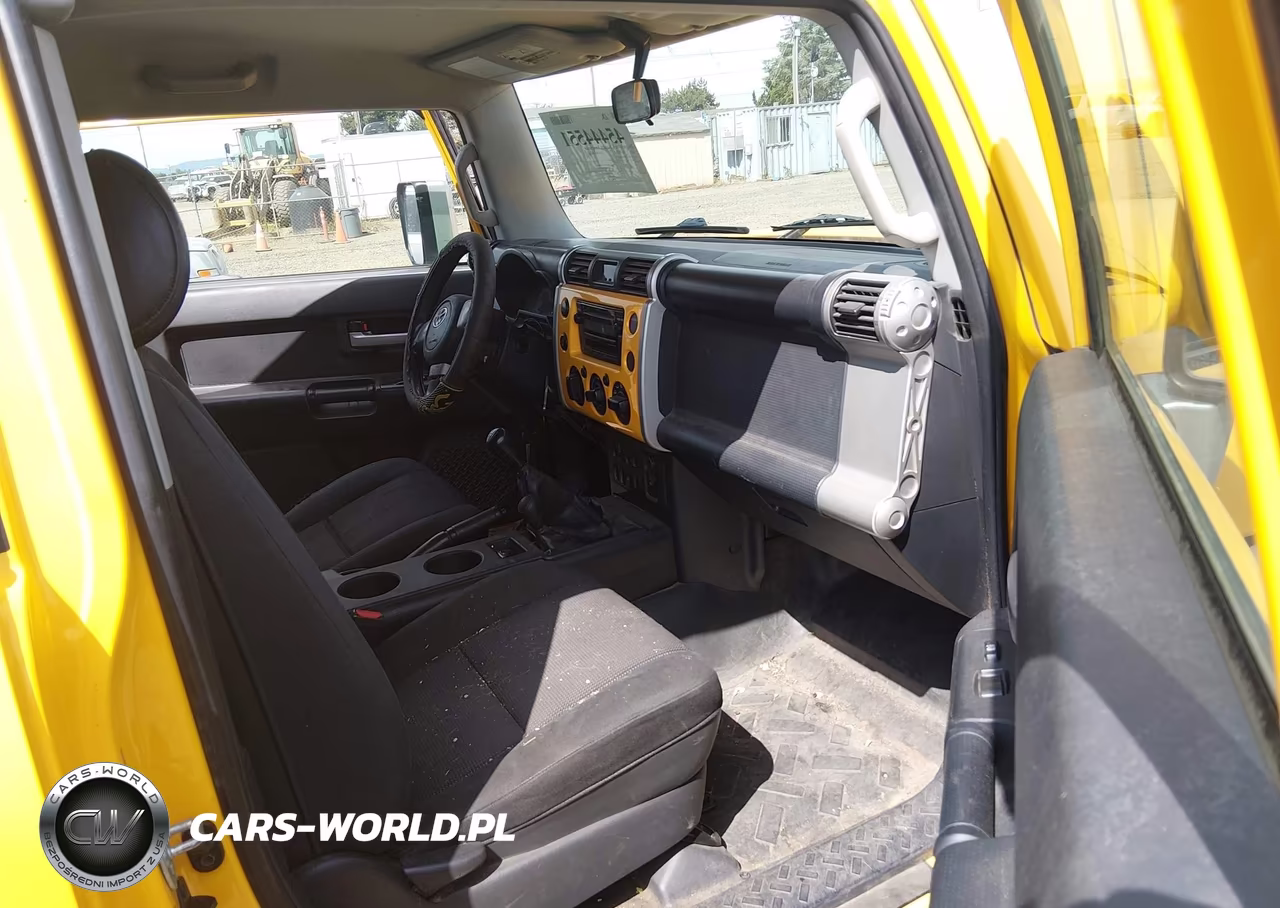 2007 Toyota Fj Cruiser VIN:JTEBU11F870100035 - 5
