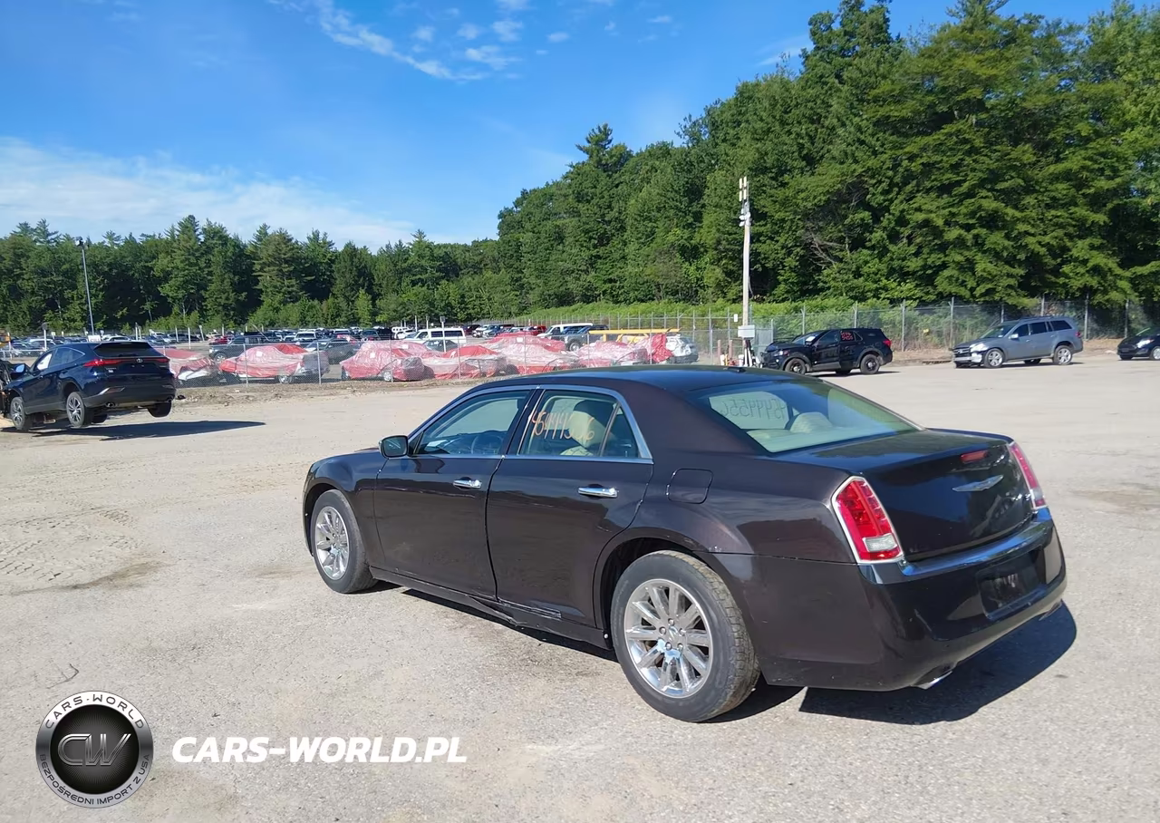 2012 Chrysler 300 Limited VIN:2C3CCACG9CH174494 - 3