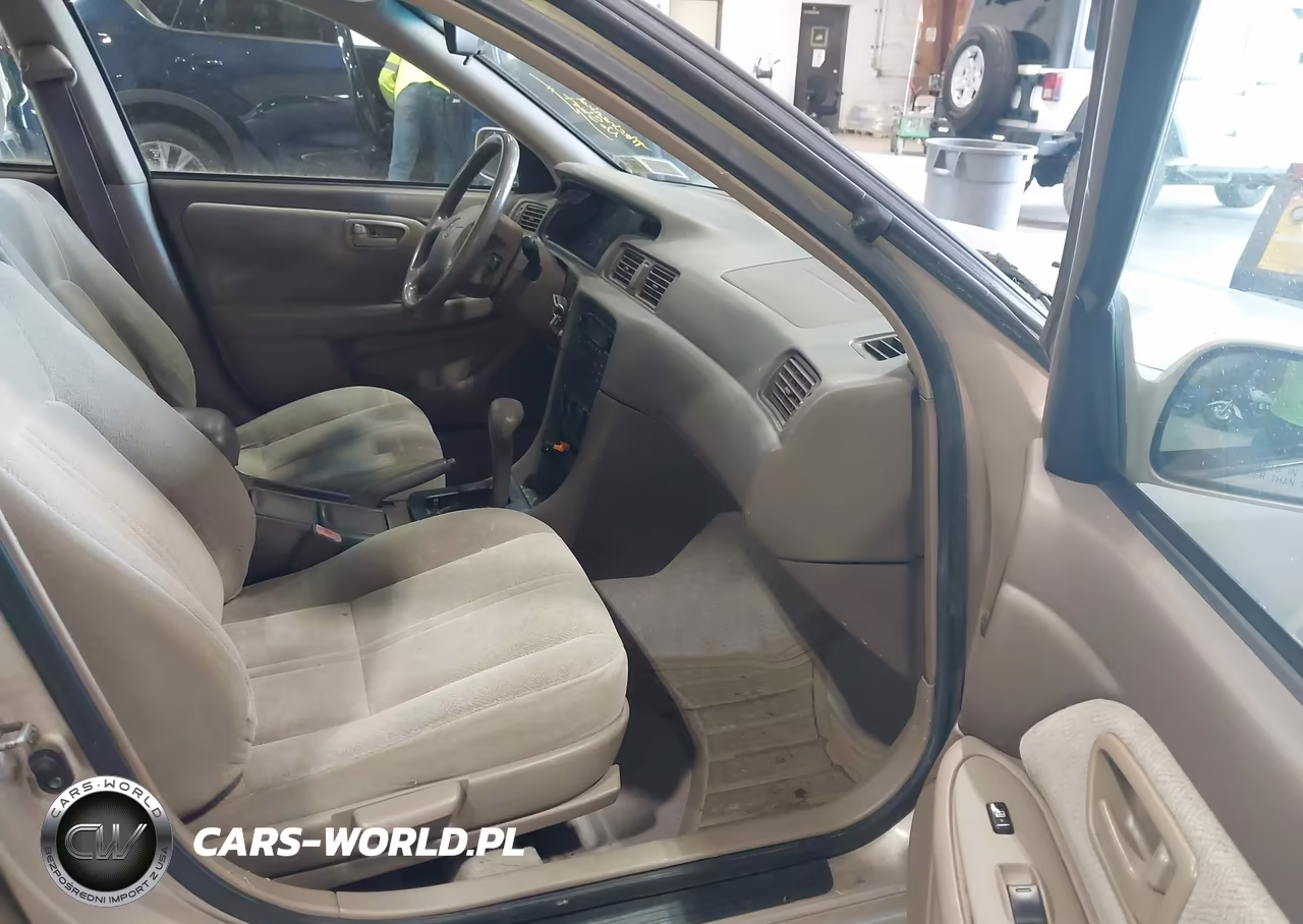 2001 Toyota Camry Ce VIN:4T1BG22K51U026016 - 5