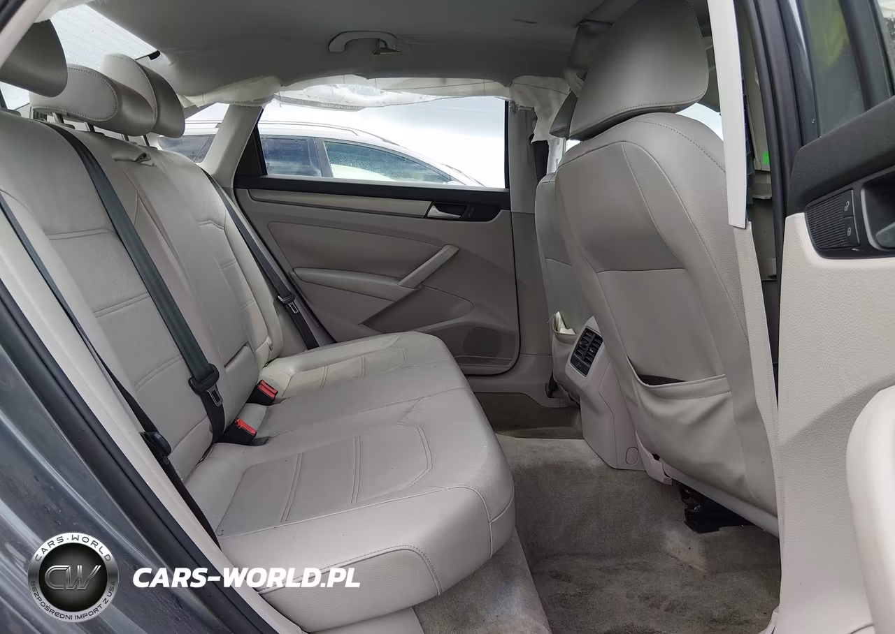 2015 Volkswagen Passat 2.0L Tdi Se VIN:1VWBV7A35FC082064 - 8