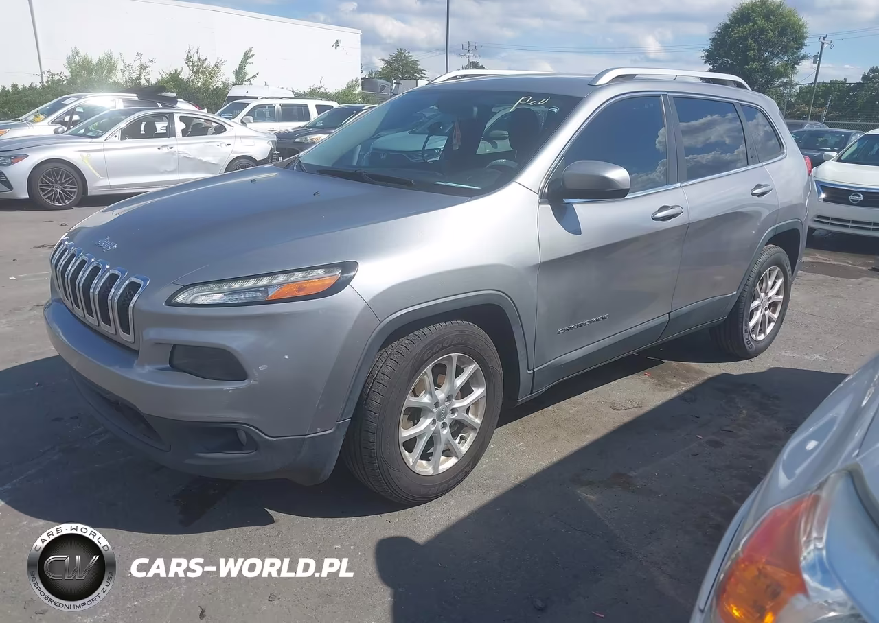 2014 Jeep Cherokee Latitude VIN:1C4PJLCBXEW202049 - 2