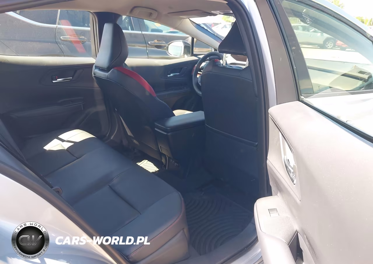 2026 Toyota Prius Plug-In Hybrid Xse VIN:JTDACACU5T3078292 - 8