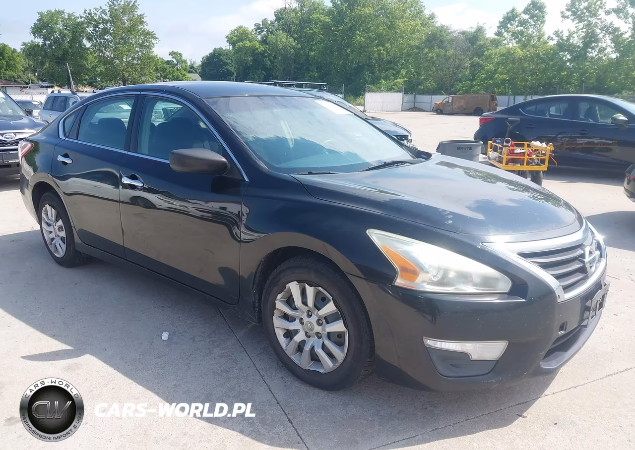 2013 Nissan Altima 2.5 S – zdjęcie 1 z 12