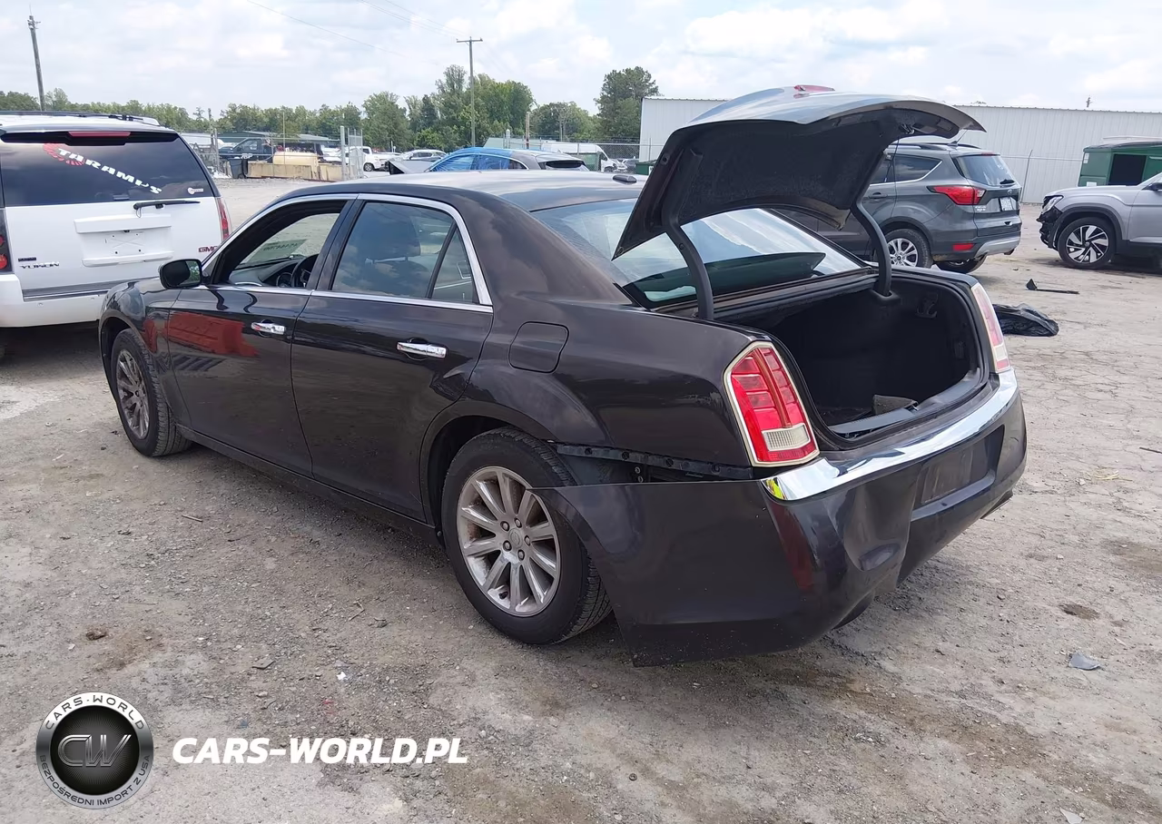 2012 Chrysler 300 Limited VIN:2C3CCACG0CH250894 - 3