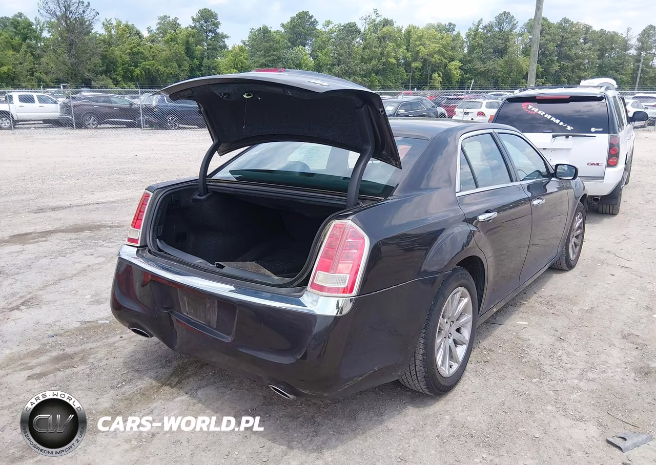 2012 Chrysler 300 Limited VIN:2C3CCACG0CH250894 - 4