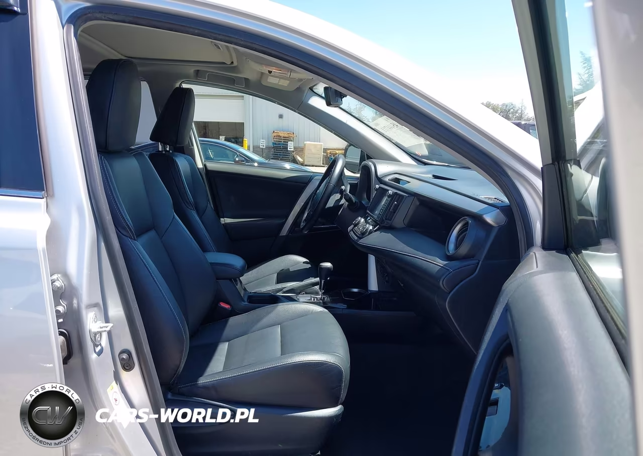 2016 Toyota Rav4 Hybrid Limited VIN:JTMDJREV3GD026683 - 17