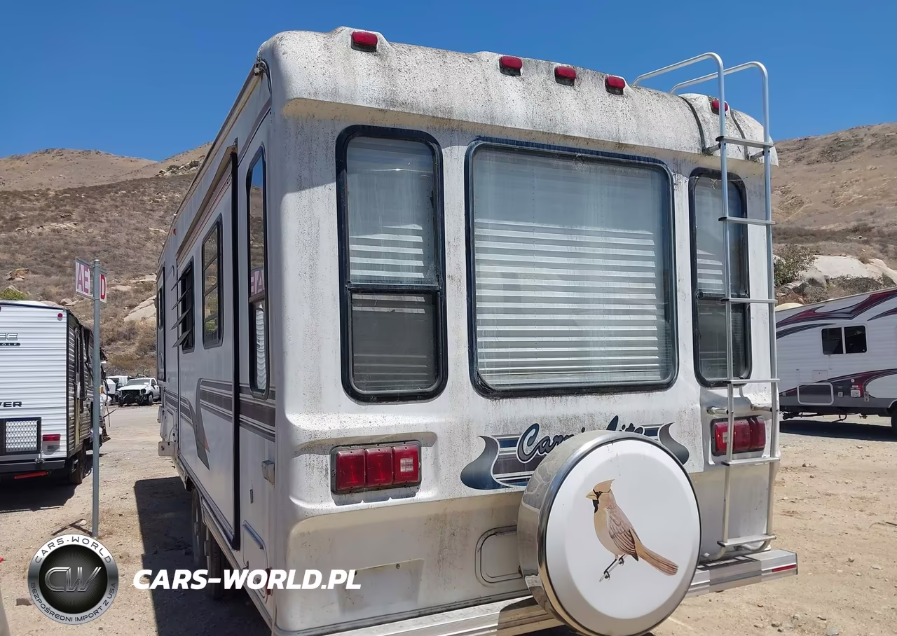 1998 Carri-Lite 5Th Wheel VIN:16F62C4R8W1013290 - 3