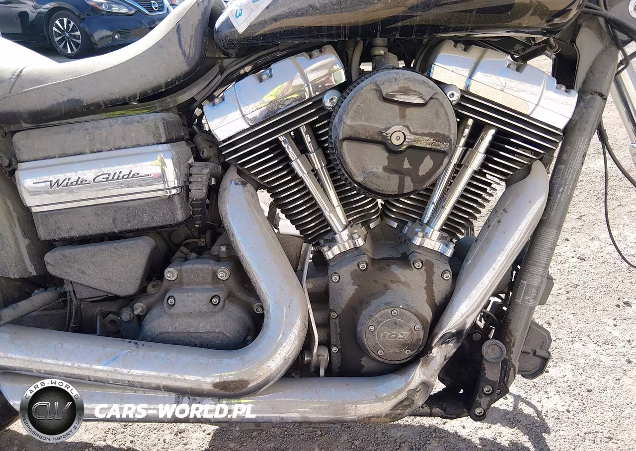2015 Harley-Davidson Fxdwg Dyna Wide Glide VIN:1HD1GPM37FC317261 - 8