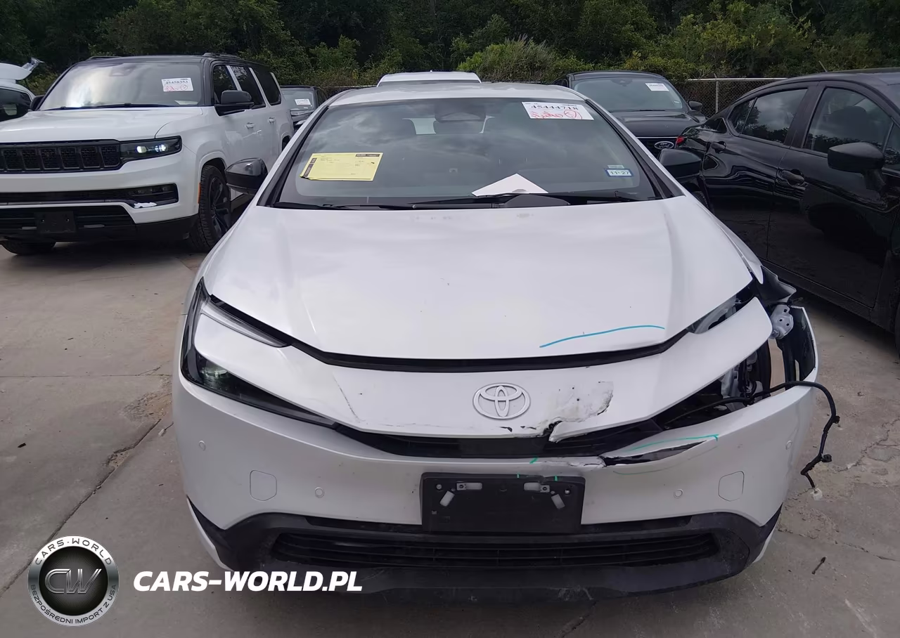 2026 Toyota Prius Le VIN:JTDACAAU0T3074430 - 12